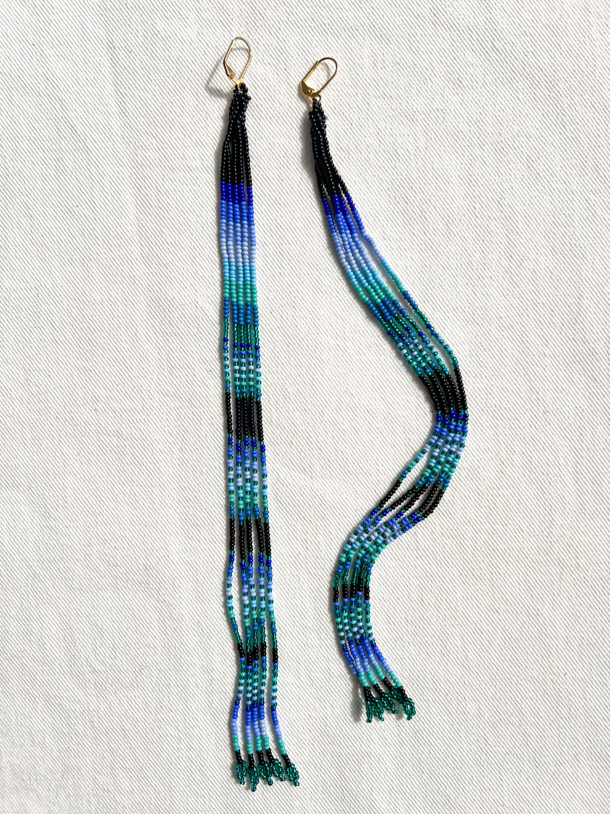 Cascadas Coloridas ✻ Embera Beaded Earrings