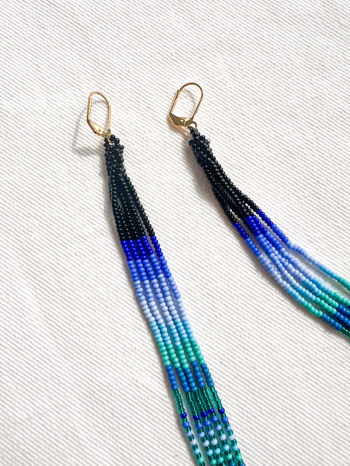 Cascadas Coloridas ✻ Embera Beaded Earrings