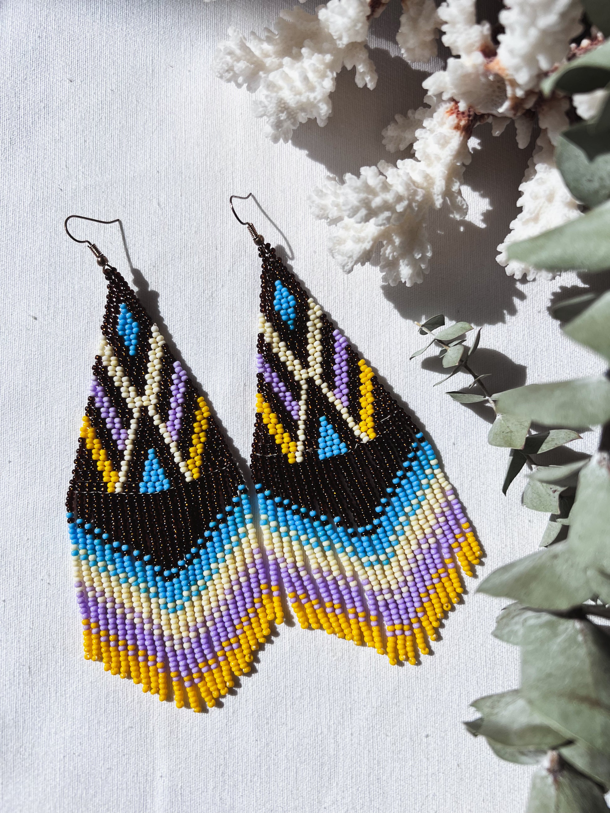 Cuari ✻ Embera Beaded Earrings